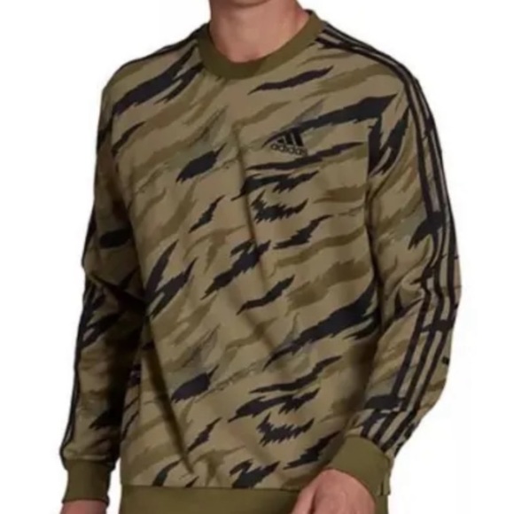 adidas Tops - ADIDAS CAMO MULTI SPORT SWEATSHIRT SIZE LARGE UNISEX